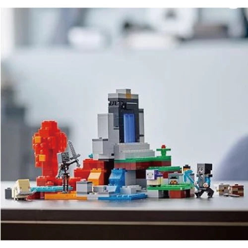 【日本直送】 レゴ マインクラフト 廃れたポータル ギフト 21172 ブロック おもちゃ 誕生日プレゼント ビデオゲーム 男の子 女の子 8歳以上対象